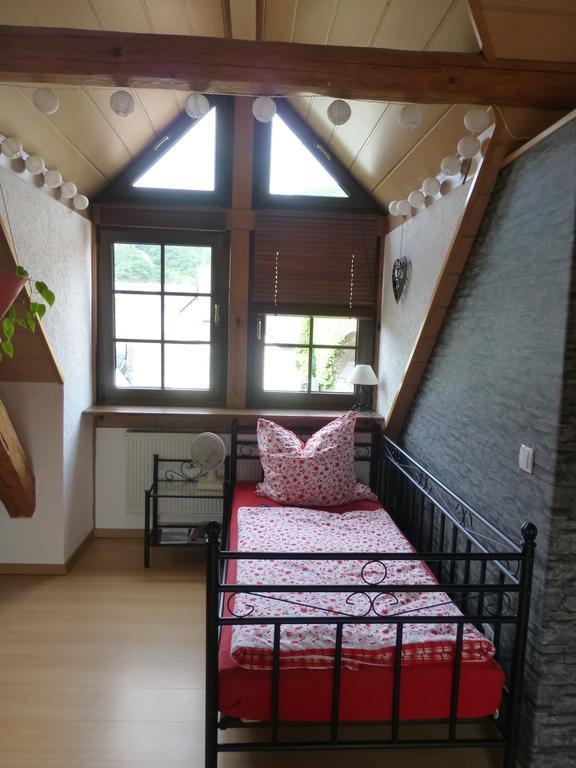 Apartment Mosel-Goetterlay Bruttig-Fankel Habitación foto